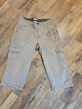 👖Lee Women's Light Taupe Capri Pants